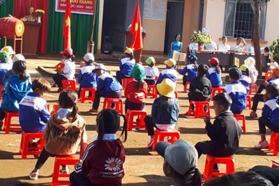 NGÀY 5/9/2020 TRƯỜNG TIỂU HỌC Y NGÔNG TỔ CHỨC BUỔI LỄ KHAI GIẢNG NĂM HỌC MỚI 2020 – 2021