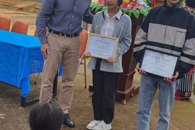 Được sự quan tâm của Công ty Home Credit. Vừa qua trường Tiểu học Y Ngông nhận học bổng từ công ty Home Credit….